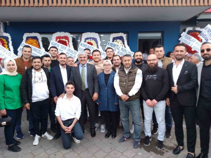 AK Parti Fethiye İlçe Başkanlığı’nda devir teslim töreni gerçekleştirildi