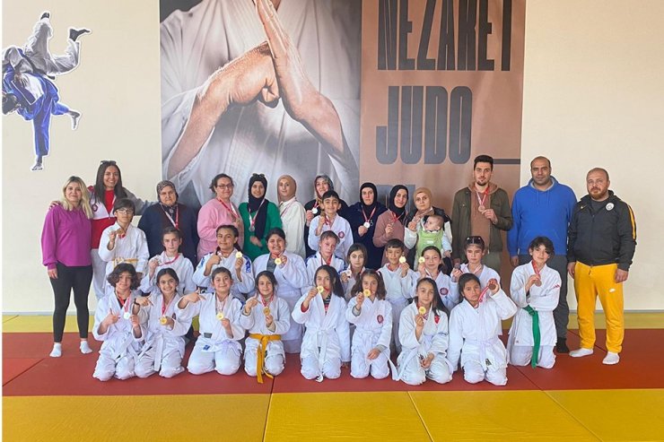 Karaman’da okullar arası küçükler judo il birinciliği müsabakaları yapıldı