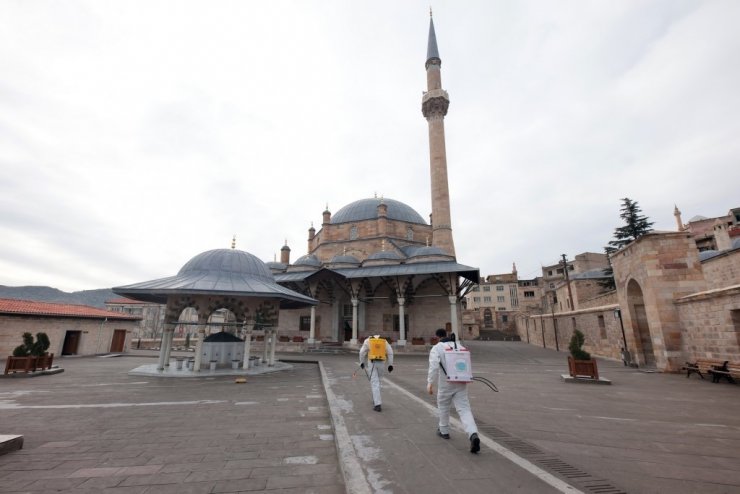 Nevşehir’de camiler gül kokacak