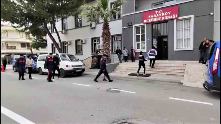 35 ilde 96 kişiyi yasa dışı bahis oynatma bahanesiyle dolandıran 4 şüpheli tutuklandı