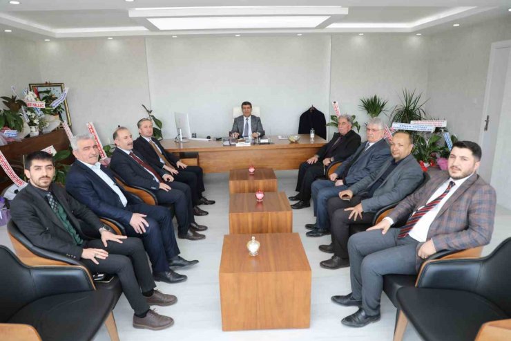 Ağrı Milli Eğitim Müdürü Kökrek’ten, AK Parti Ağrı İl Başkanlığına “Hayırlı olsun” ziyareti