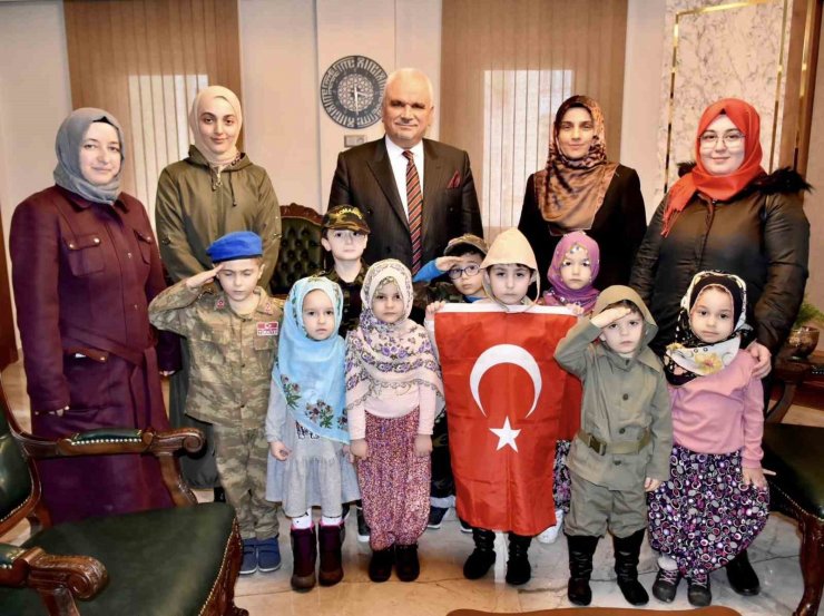 Kur’an kursu öğrencileri ile bir araya geldi