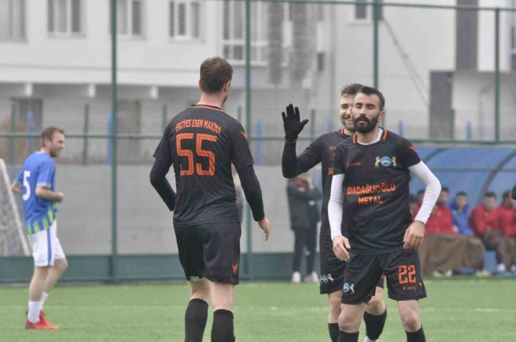 Erciyes Esen Makine FK Play-Off’ta