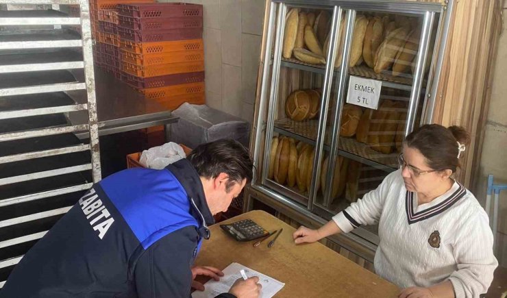 Koçarlı zabıtası Ramazan ayında fırın ve market denetimlerini sıkılaştırıldı