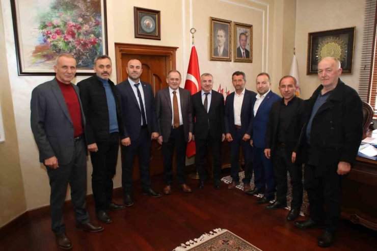 Başkan Özdemir: "Amacımız ve önceliğimiz halka hizmet götürmek"