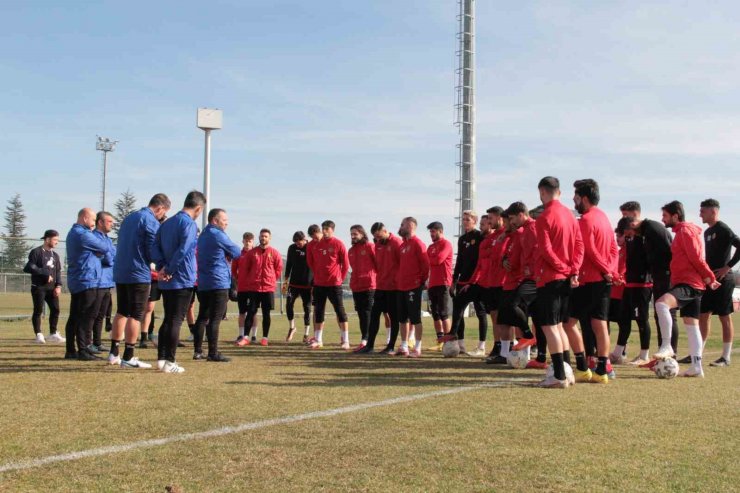 Eskişehirspor’da 20 yeni transferin ardından gelen puanlar havayı değiştirdi