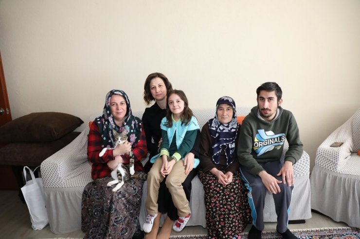 Neziha Çelik: “Kütahya’da muazzam bir dayanışmaya şahit olduk”