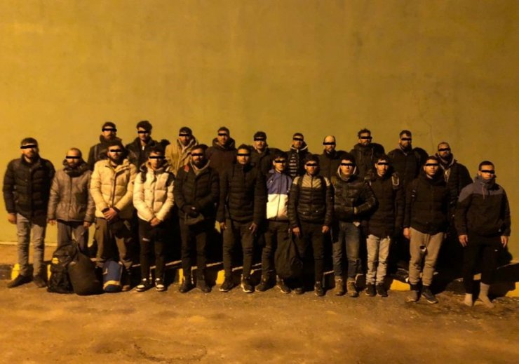 Kırklareli’nde 300 kaçak göçmen yakalandı