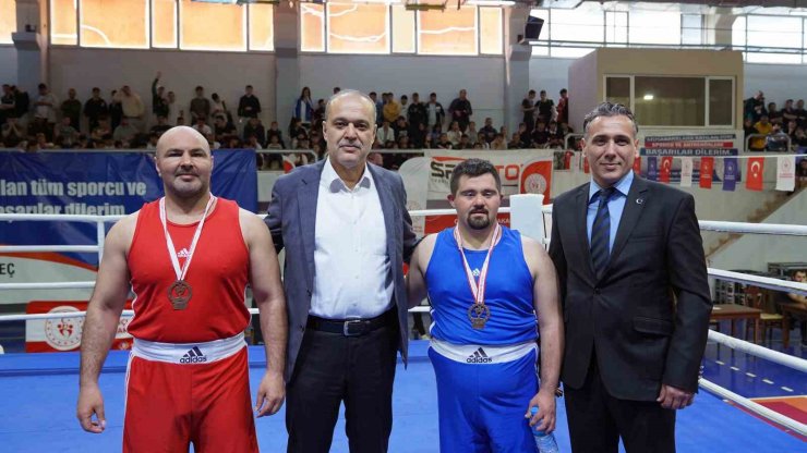 Ortaca’da Türkiye gençler ferdi boks şampiyonası