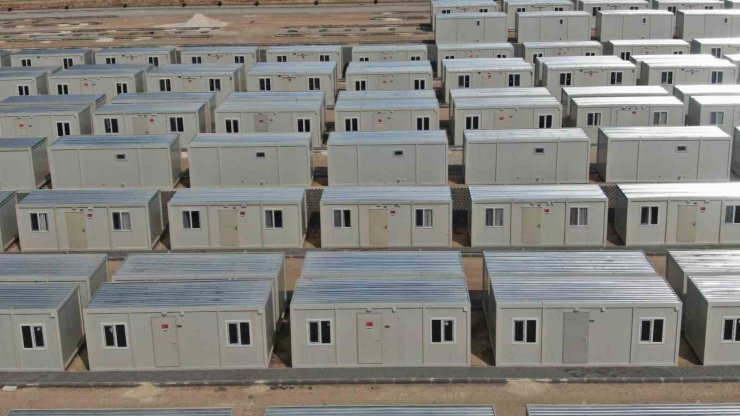 3 binden fazla binanın yıkılacağı Adana’ya 2 bin 400 konteyner kurulacak