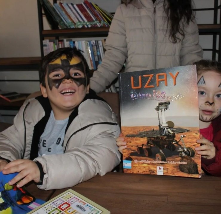 İl Müdürü Bircan, Necla Hanım Konağı’na açılan kütüphaneyi değerlendirdi