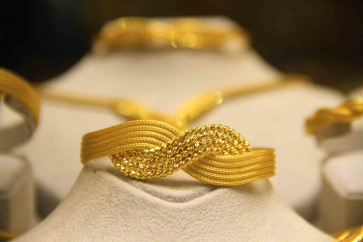 Altın yatırımcısı için güvenli liman olmaya devam ediyor