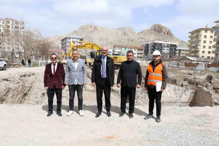 İpekyolu Kaymakamlık binası inşaatı başladı