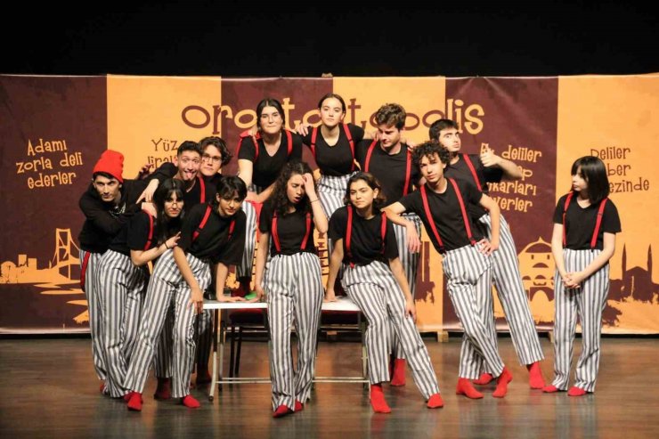 Aydın Büyükşehir, Dünya Tiyatro Haftası’nı sahnelenen oyunlarla kutladı