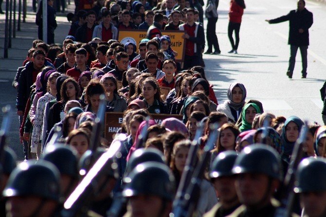Erzurum’da 29 Ekim Cumhuriyet Bayramı etkinliklerinin provası yapıldı