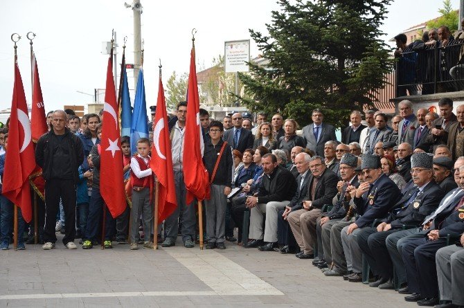 Niksar’da 29 Ekim Cumhuriyet Bayramı çelenk koyma töreni