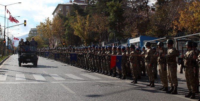 Erzurum’da 29 Ekim Cumhuriyet Bayramı etkinliklerinin provası yapıldı