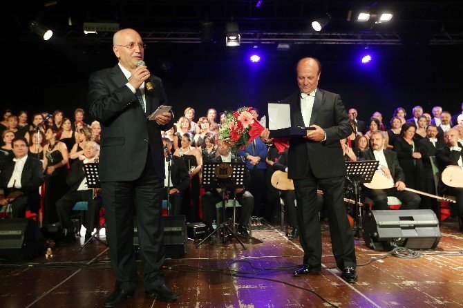 Serbülent Yasun, Yenimahalle’de 50’inci sanat yılını kutladı