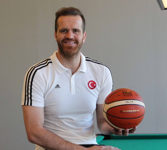 Oğuz Savaş: Olimpiyat vizesi gibi çok önemli bir hedef için çalışıyoruz