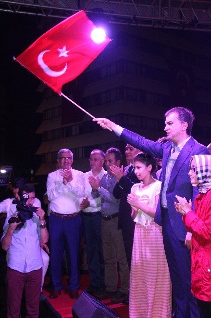 AB Bakanı ve Başmüzakereci Çelik: "Üikeyi sapık din adamları yönetemez"