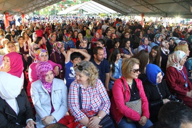 50. Kocaeli Fuarı, Mustafa Ceceli Konseriyle Açıldı