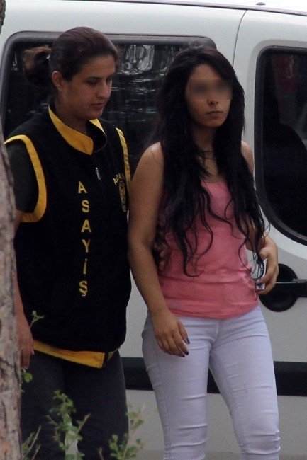 Masaj salonuna fuhuş operasyonu