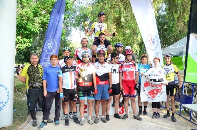 Adana’da Gençlik Kupası Bisiklet Yarışması
