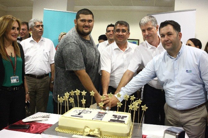 Adana’da 200’üncü robotik cerrahi vakası pastayla kutlandı