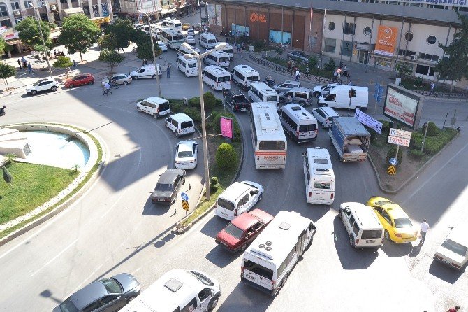 Adana’da 3 kişiden 1’ine araç düşüyor