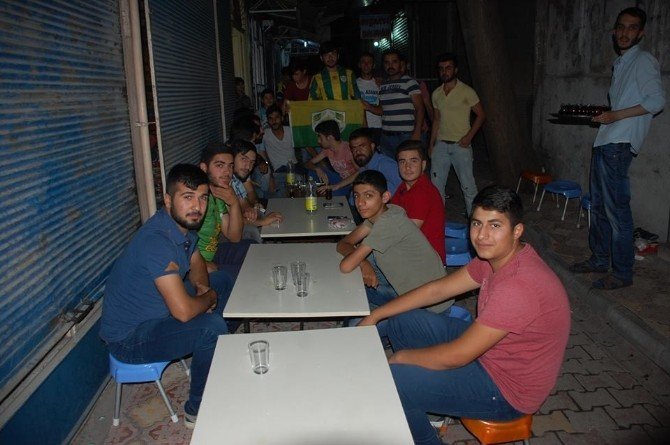 Adıyaman 02 Cendere Taraftarlar Grubu Üyeleri Bir Araya Geldi