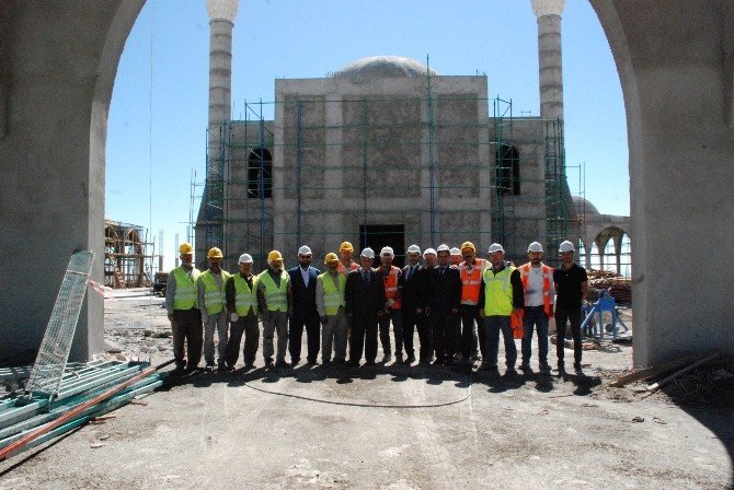 Sahabe Safvan Bin Muattal Cami ve Külliye inşaatı hızla yükseliyor