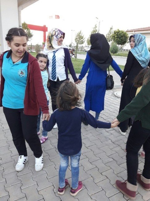 Kahtalı öğrencilerden örnek davranış