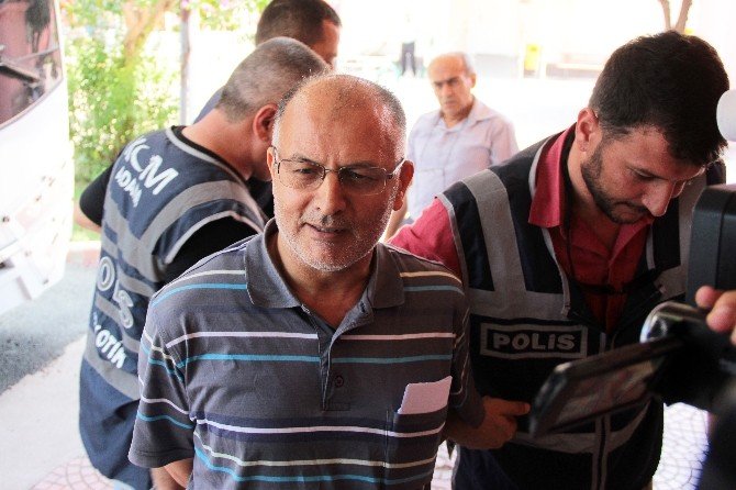 Adana’da gözaltına alınan 17 polis adliyeye sevk edildi