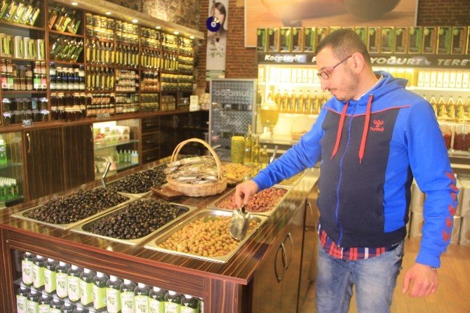 Bir litre zeytinyağı ile bir kilo zeytinin fiyatı aynı