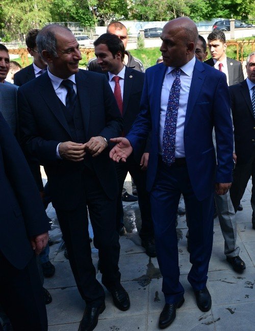 Ali Korkut, "Göğsümüz Kabardı, Erzurum İçin Büyük Gurur"