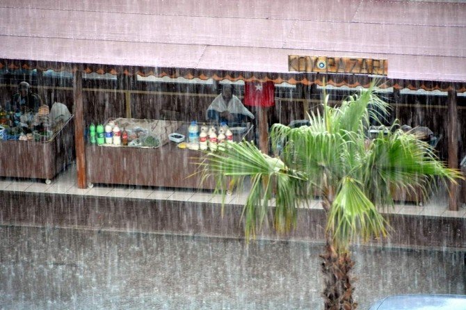 Aliağa’da Köylüler Yağmur Duasına Çıkıyor
