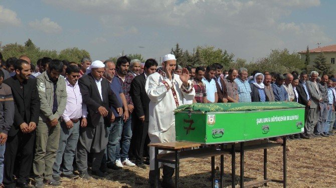 Ankara’daki yarışta hayatını kaybeden ünlü jokey memleketi Şanlıurfa’da defnedildi