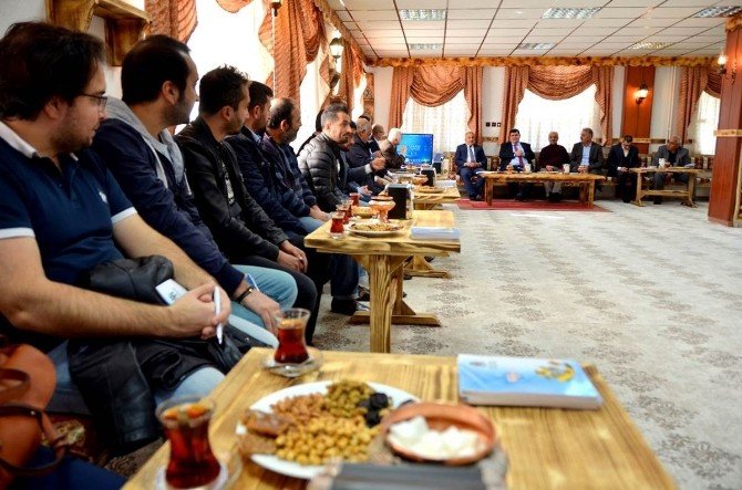 Ankara’da ki “Erzincan tanıtım günleri” için esnaflarla biraraya gelindi