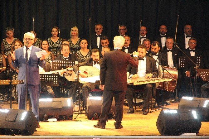 Ankara Devlet Türk Müziği Korosu Elazığ’da konser verdi