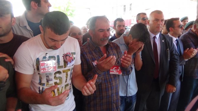 Şehit Özel Harekat Komiser Yardımcısı Gülşah Güler, son yolculuğuna uğurlandı