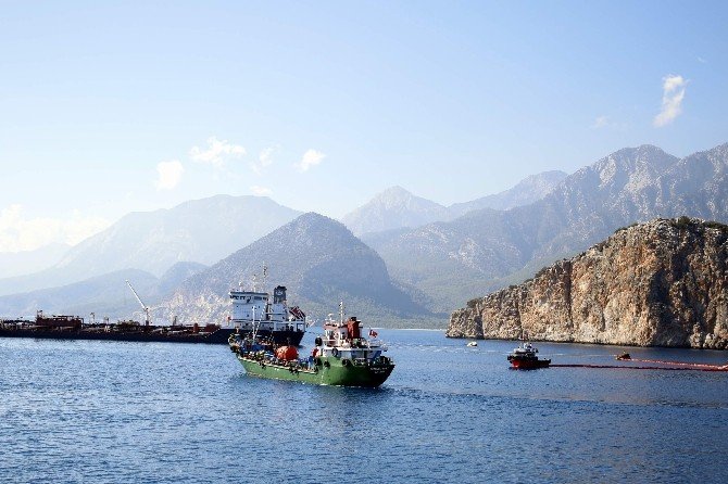 Antalya Limanı’nda kirlilik tatbikatı
