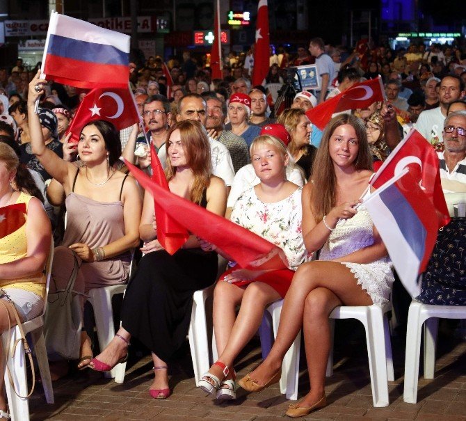 Mehmet Ali Şahin: “Demokrasinin beşiği artık Türkiye’dir”