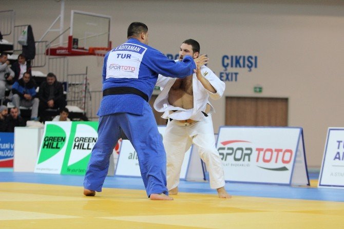 Judoda üç altın İstanbul’a