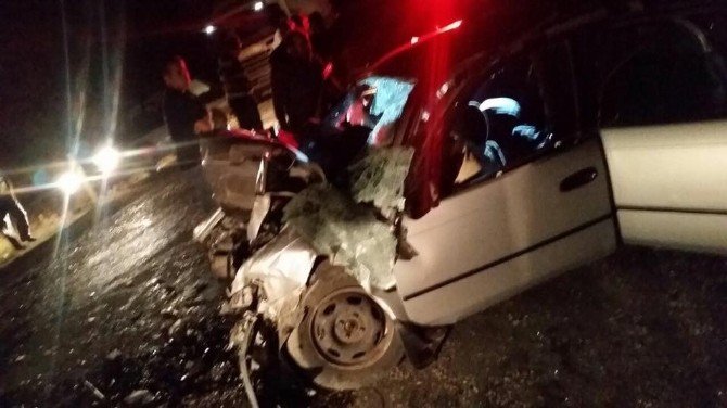Antalya’da feci kaza: 3 ölü, 3 yaralı