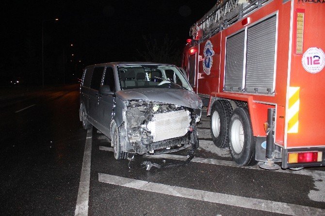 Antalya’da hasta taşıyan ambulans kaza yaptı: 7 yaralı