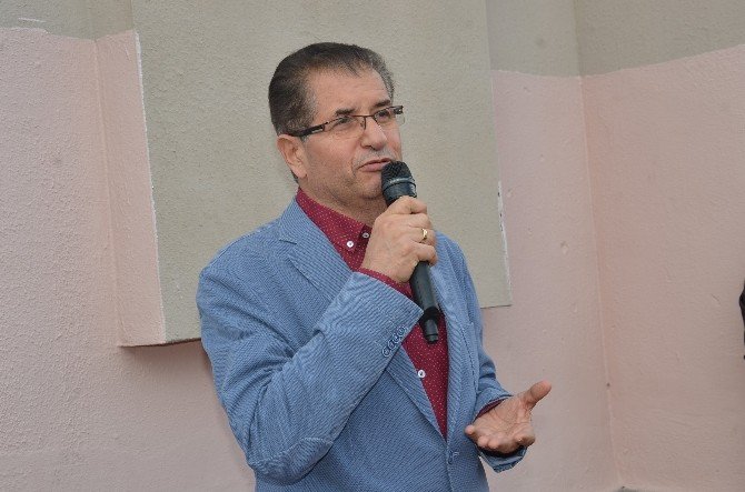 Çorlu Anadolu Lisesi Halı Sahası Törenle Açıldı