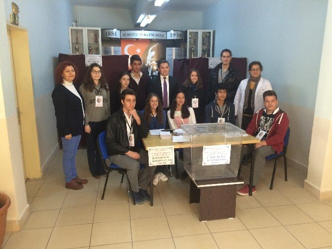 AYAL Akademi de başkanlık seçimi