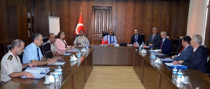 Aydın’da üniversite ve milli eğitim güvenlik koordinasyon toplantısı yapıldı