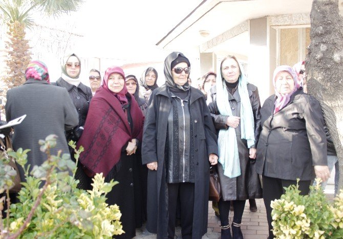 Prof. Dr. Süleyman Yalçın son yolculuğuna uğurlandı