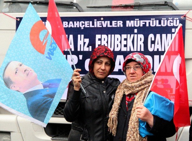 Halep’e destek yağıyor